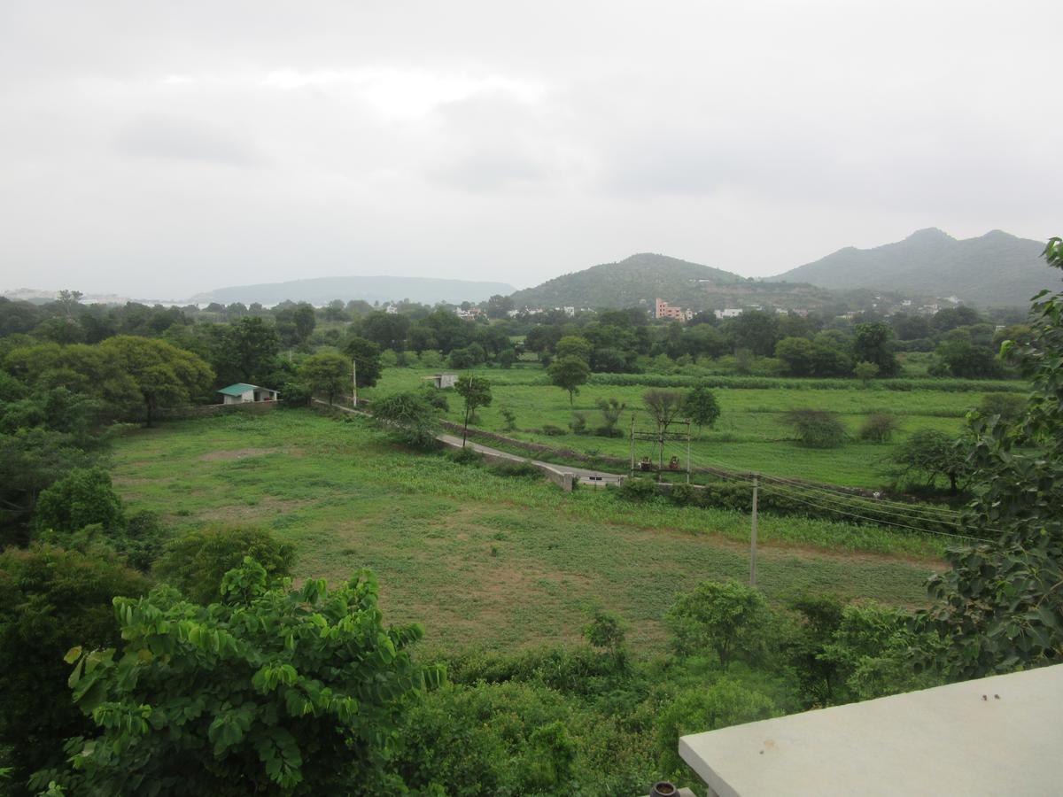Hotel Devra Udaipur Exterior foto
