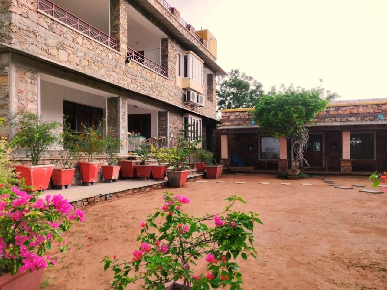 Hotel Devra Udaipur Exterior foto